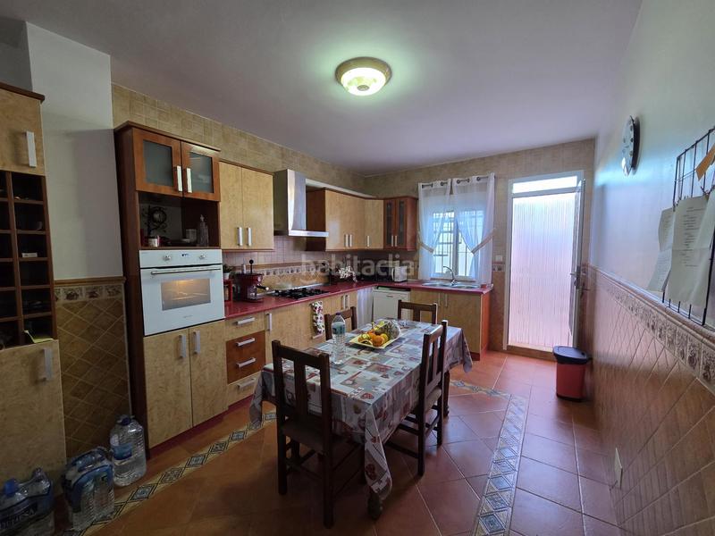 Foto 41aad7d6-3ede-4fad-84ed-c20777330d40. Casa amb aparcament a Albox