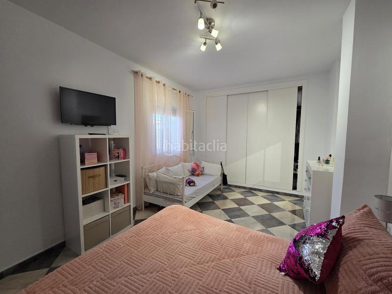 Foto f1884c02-638d-4ca9-bd9e-e5d443b46d73. Casa amb aparcament a Albox