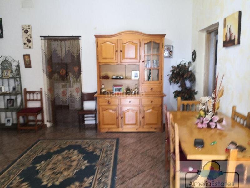 Foto a9bb3a6a-5429-4deb-b947-b6b25fc7b1f4. Alquiler chalet villa en Albox