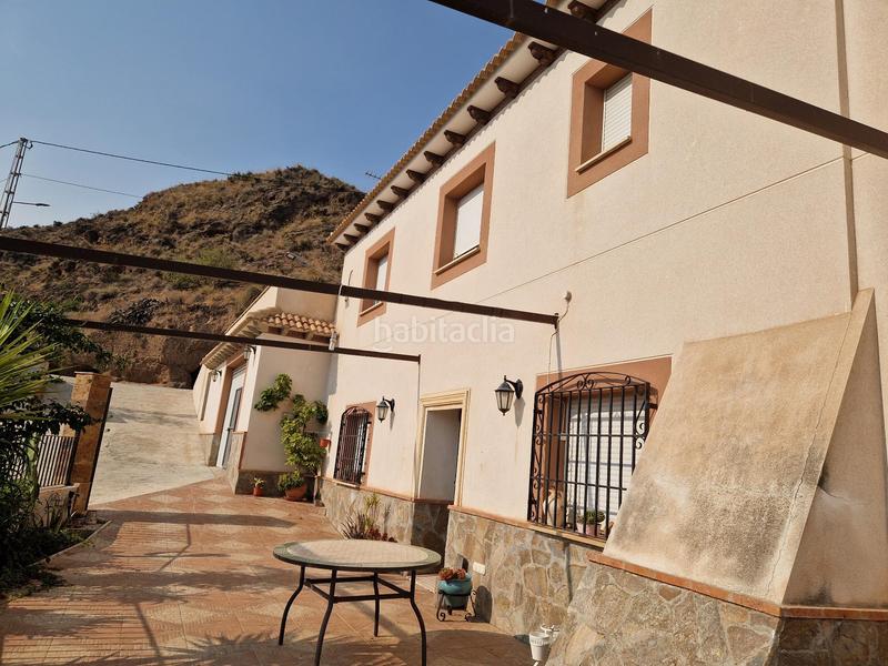 Foto cef1e012-1ae9-4ba0-afec-797b6176a515. Alquiler chalet villa en Albox
