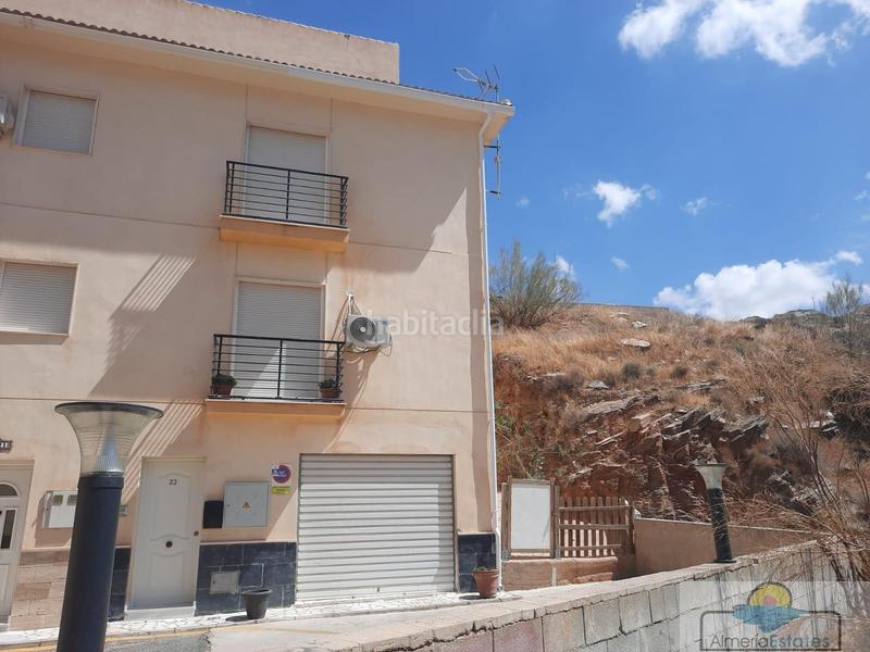 Foto 36be683f-7d84-4e4f-9b5f-3c4aeb03e959. Dúplex amb calefacció a Macael