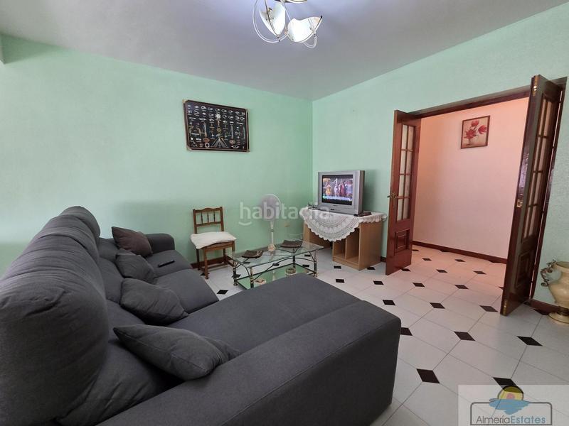 Foto 22d8a86c-8dc3-4ed8-9ab0-e6179620d912. Pis a Olula del Río