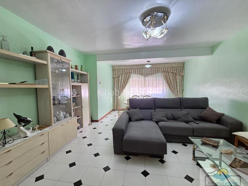 Foto 9ca95028-85d6-4119-825b-471ac84c01cb. Pis a Olula del Río