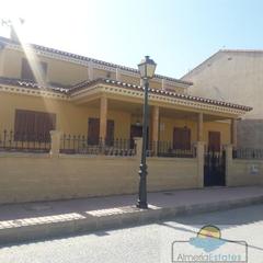 Haus in Zurgena. Zurgenacasa