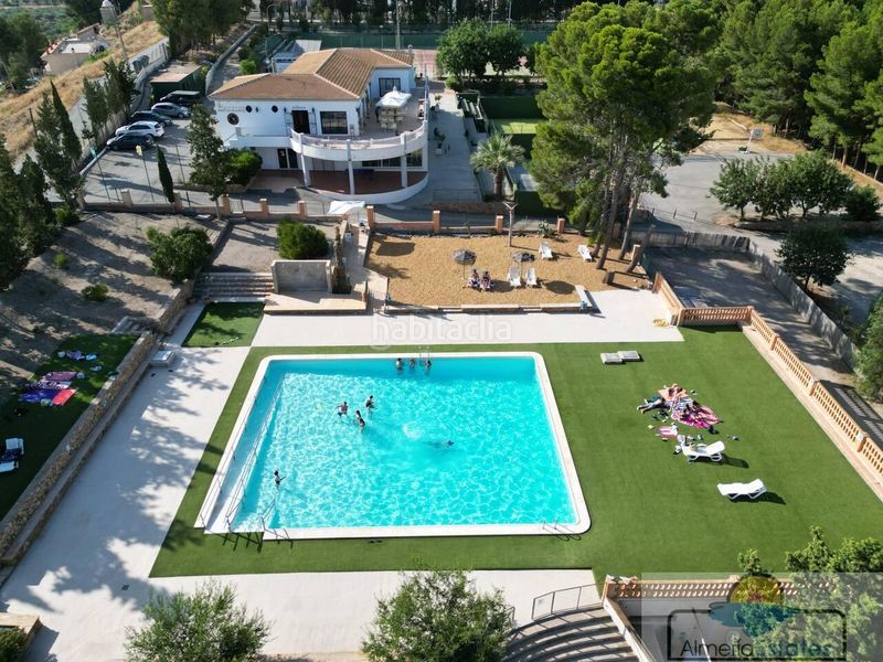 Foto 352d48d3-f5f9-4ba2-8862-d6d01ec75e04. Location maison avec piscine dans Albox