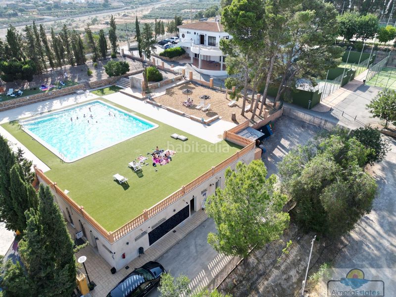 Foto a456e5cf-ccad-47b6-93f2-3c81b98d28a5. Location maison avec piscine dans Albox