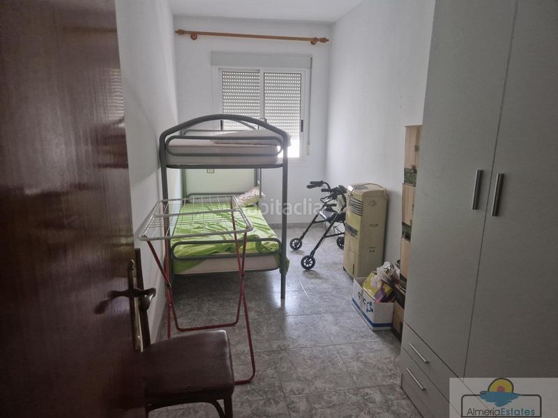 Foto 301cbd90-4296-4b2e-99c9-1eeca97232f7. Pis a Olula del Río