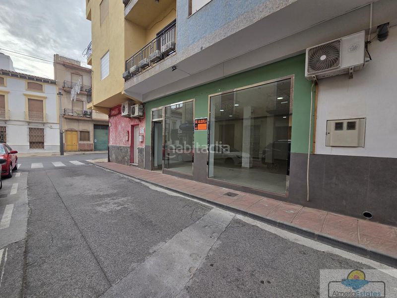 Foto e5dc0cc3-7b53-4a97-ba32-a270158b037d. Lloguer local comercial a Albox