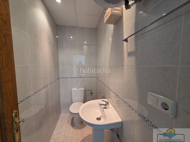 Foto 5acb40aa-e18c-40a4-bbc8-9bcdd6e7db78. Lloguer local comercial a Albox