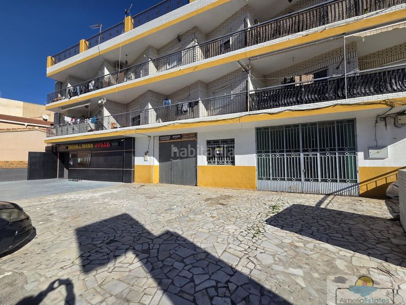 Foto c2290549-6f5f-4511-b83d-5bb49fac1491. Local comercial a Albox