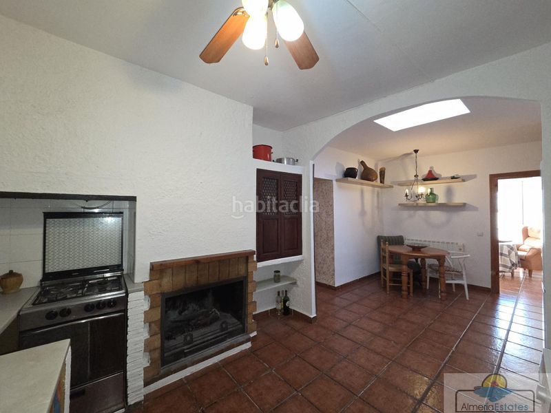 Foto 33d75bcd-f006-4026-b2af-8a51badf8af5. Casa amb aparcament a Taberno