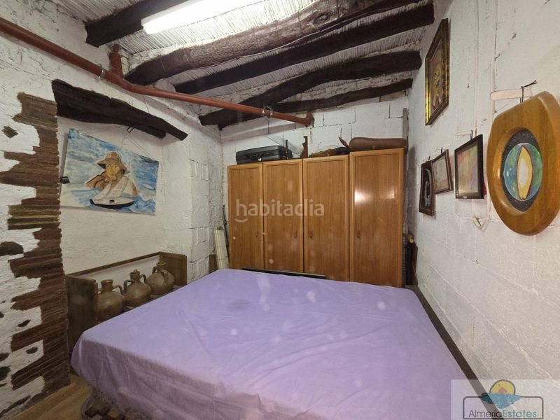 Foto b9492982-cc2a-4275-b769-596075a308bf. Casa amb aparcament a Taberno