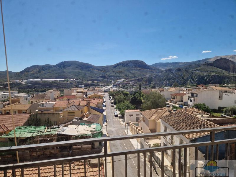 Foto 65455f99-45a5-4367-a360-5326b593584a. Pis a Olula del Río