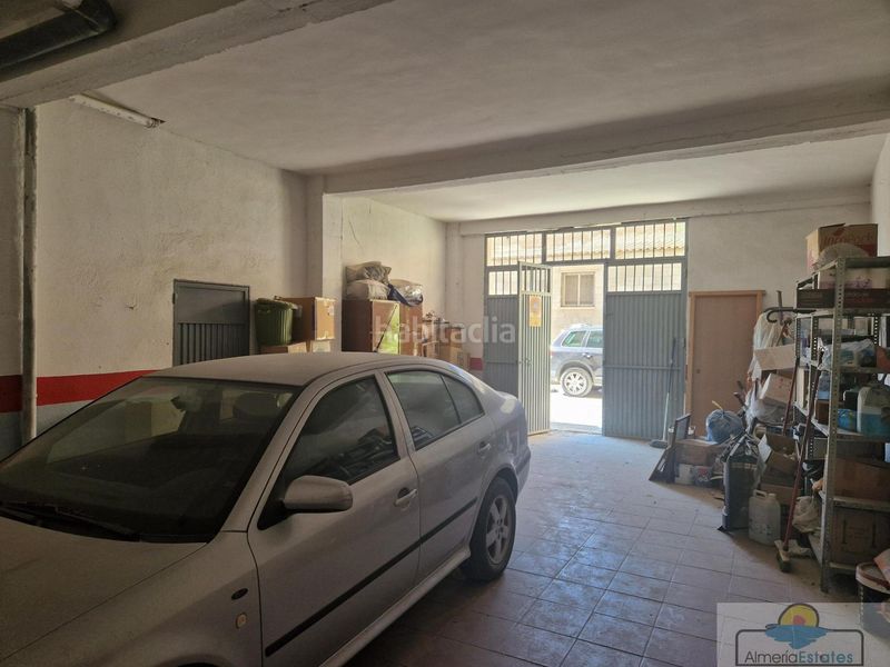 Foto d3a89333-a18c-435e-b40e-14fa1132af39. Aparcament cotxe a Olula del Río