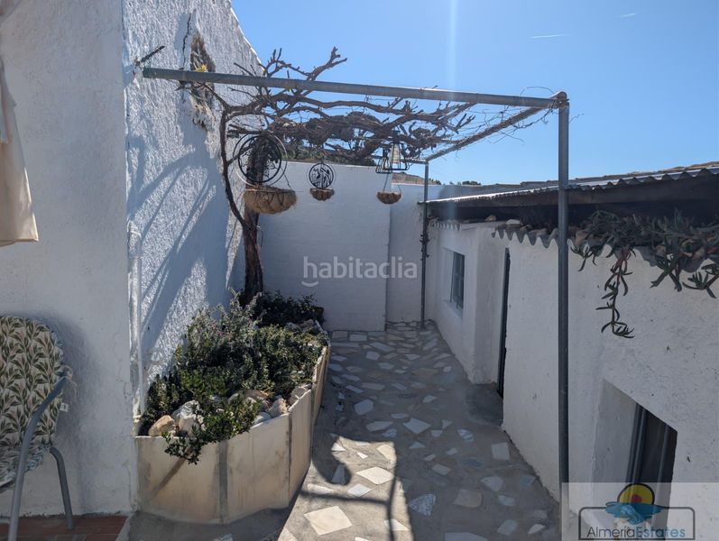 Foto b814abf5-3acf-40ec-a31a-945761bf0194. Casa a Somontín