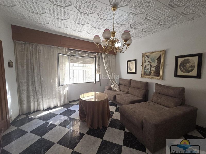 Foto 68502ce0-7e37-4ad7-a3bd-a58824b71f5a. Edifici a Albox