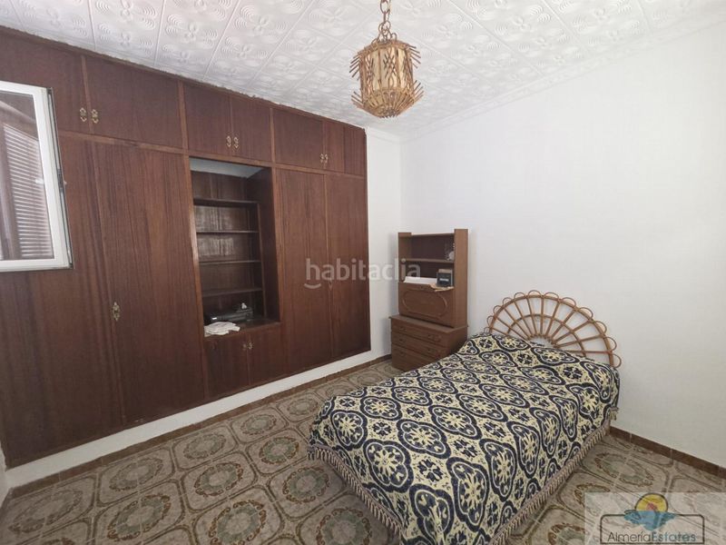 Foto 70b8a261-ebcc-4a53-b9b8-5caaa19461da. Edifici a Albox