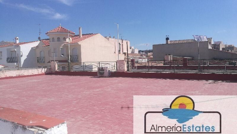 Foto 4e46b074-2ee4-4f3c-98d8-114565e2078a. Casa a Albox