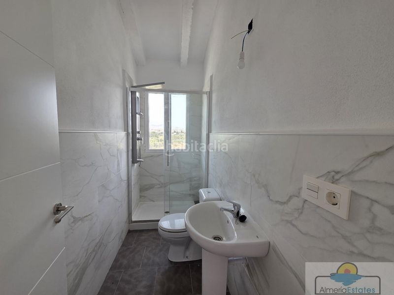Foto bfde05d1-d7d8-45d9-aa00-8eb263562a37. Xalet a Fines