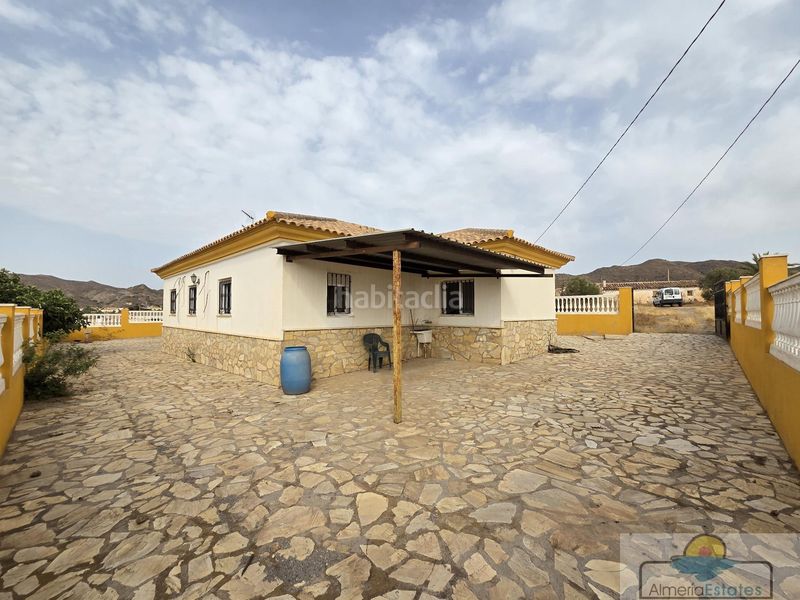 Foto ae34fa1d-075e-412d-9430-b7e181e4b36b. Casa a Albox