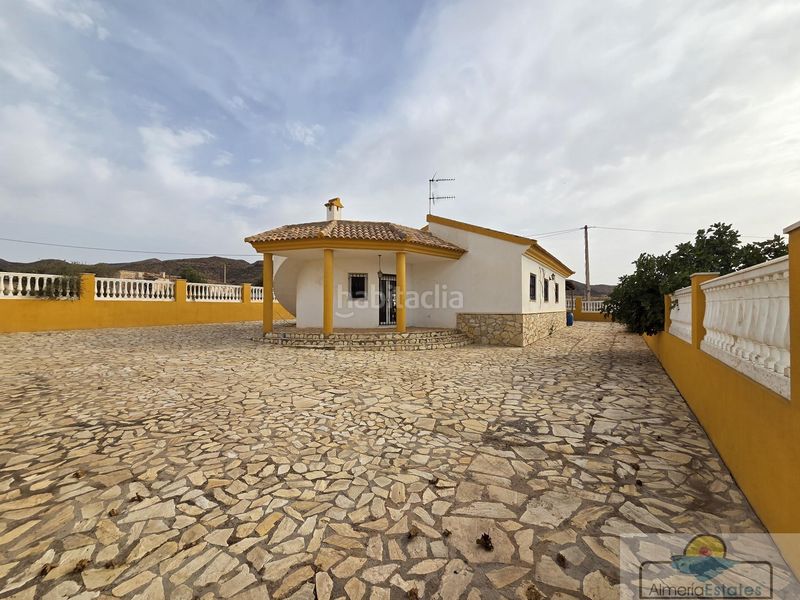 Foto e7f9af61-596e-4ab7-8440-58d7f227a6f3. Casa a Albox