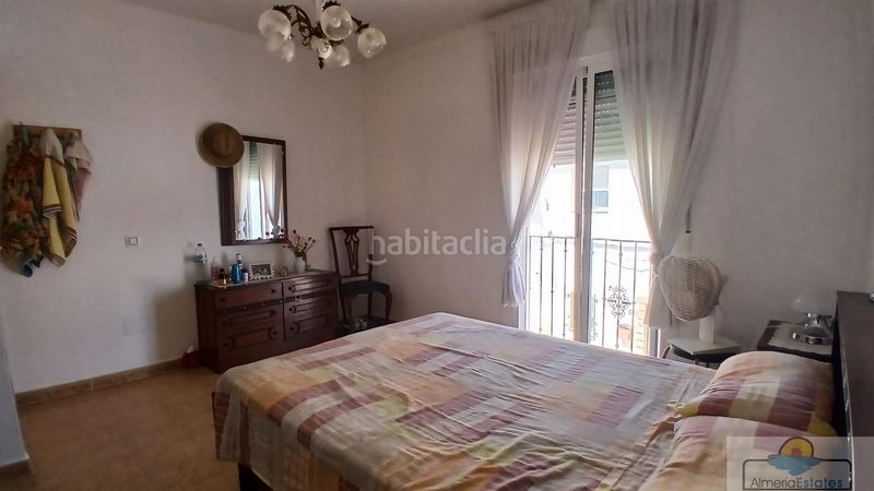 Foto c4ef2344-3f36-45d4-8523-84108eb793fc. Casa adossada a Albox