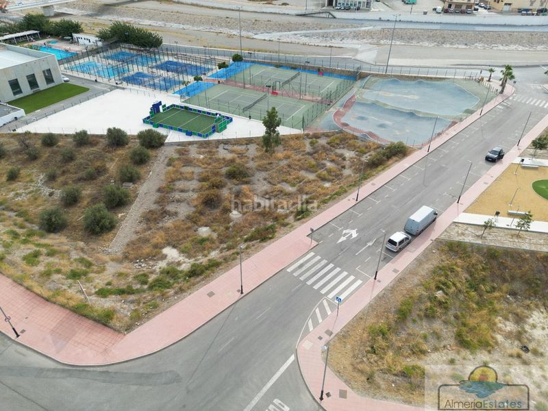Foto fbf90096-b009-4ef4-8cd0-4974639bfbe8. Terreny residencial a Albox