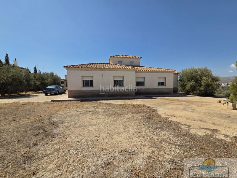 Foto cac563b2-e89c-4b86-abf3-7ebecbcee5a7. Chalet cantoriavilla en Albox