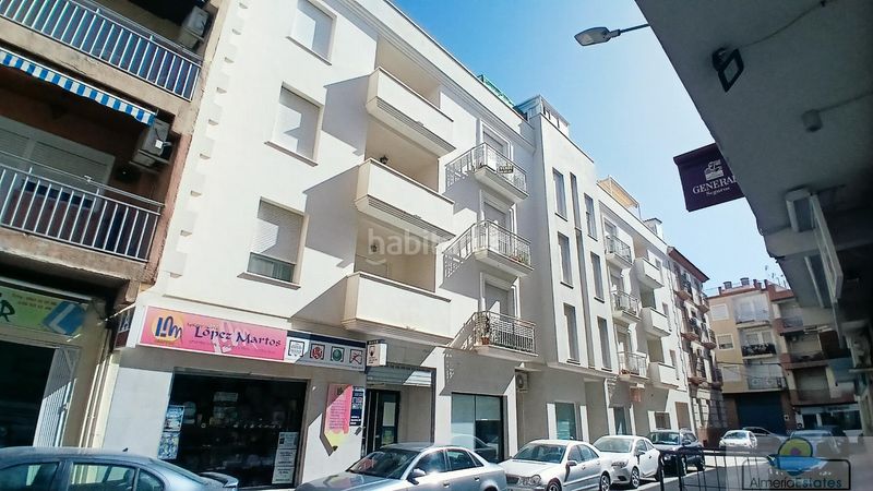 Foto 92010ce2-f89a-4eab-ad4a-65980973efac. Flat with parking in Albox