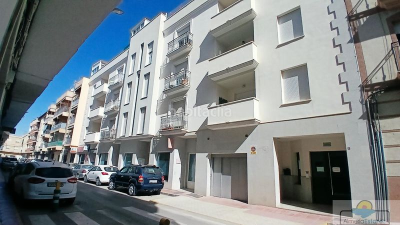 Foto a21d7c47-6860-46ee-954d-48a45a69f338. Flat with parking in Albox