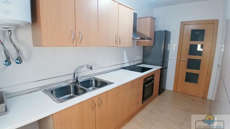 Foto f05d220a-de73-4cb0-bd9a-173066fd8daf. Flat with parking in Albox