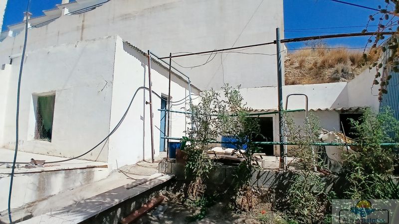 Foto 3d2a1cf6-8763-467c-8d34-6c7e69d1b5c7. Xalet a Albox