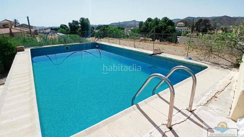 Foto 5ecd87b8-f3b7-44b3-ae1e-b46b3dc587e8. Xalet a Albox