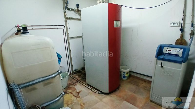Foto 052d0ab8-dcf5-4fb6-8efd-c2e3a698857e. Casa amb aparcament a Albox