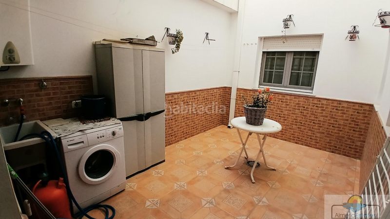 Foto 7f0068c6-9f4e-48d5-8734-72c83b9cf048. Casa amb aparcament a Albox