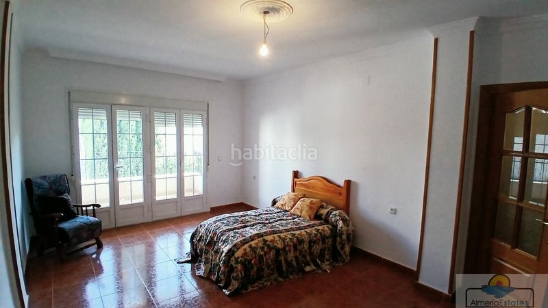 Foto 962ae7ce-d69c-409d-82de-bf3e7618e0e5. Casa amb aparcament a Albox