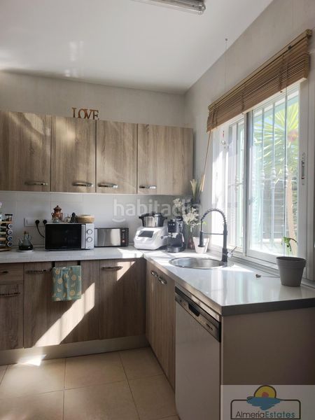 Foto f76970a9-e4d1-4e8a-9336-1bbd4df365b1. Casa adossada a Albox