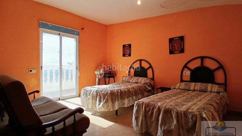 Foto 6a6576c8-3ce3-46ee-b5ec-851f43ab6804. Chalet villa en Albox