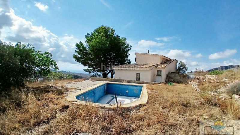 Foto eebeab0d-548d-4a72-87b3-13dce46f364b. Chalet villa en Albox