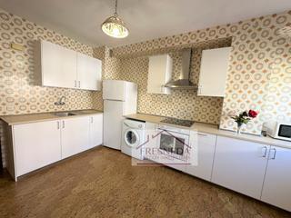 Location Appartement à Buenavista. Se alquila bonito piso, a lado de la plaza de america.  cuatro h