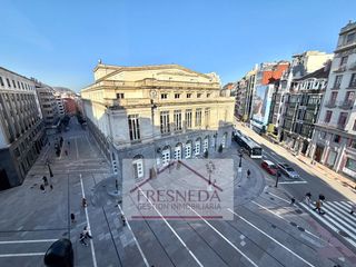 Location Appartement à Salesas - Foncalada - Campoamor. Se alquila piso, en la mejor zona de oviedo, próximo a teatro ca