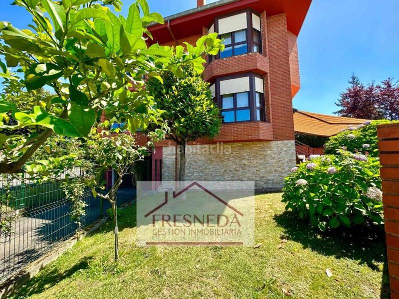 Foto da101caf-746c-4d8a-99f7-ce05b9e526b6. Location maison jumelée avec chauffage parking dans Siero