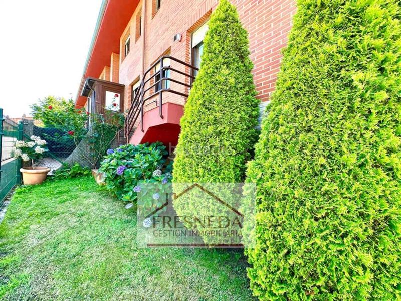 Foto 8eab6c83-1990-4e33-a2a1-3646e03bd658. Rent semi detached house with heating parking in La Fresneda Siero