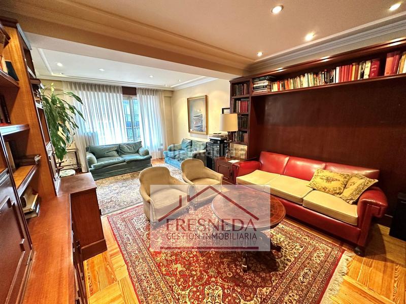 Foto 8db68532-f7f4-4fd8-94b7-ef8779a9f03d. Appartement avec chauffage parking dans Plaza de América Oviedo