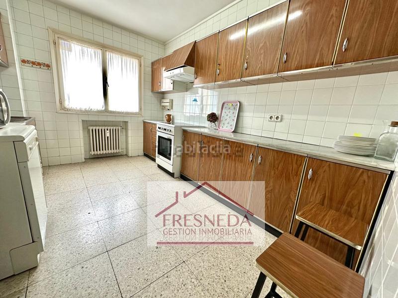 Foto 73de0a8f-bb6c-4187-855f-1cc444a5ed9c. Etagenwohnung mit heizung parking in Plaza de América Oviedo