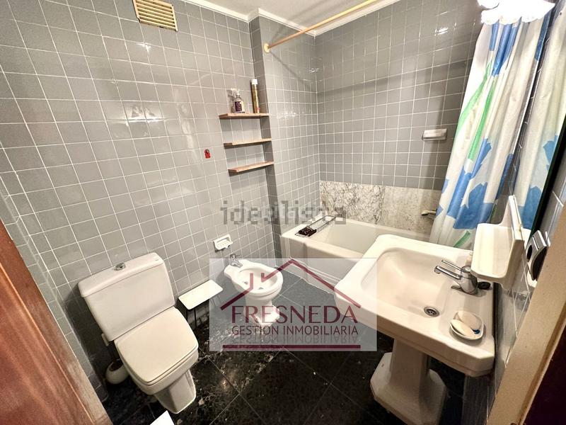 Foto 8370e6b6-1302-46eb-a08d-024ae4c70df2. Flat with heating parking in Plaza de América Oviedo