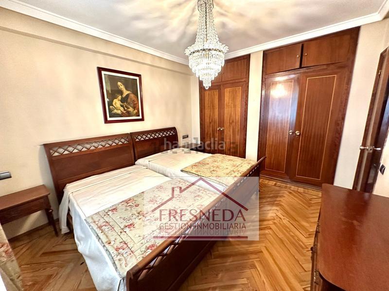 Foto eb9912ce-4f71-4fef-baf8-892383d8d99d. Flat with heating parking in Plaza de América Oviedo