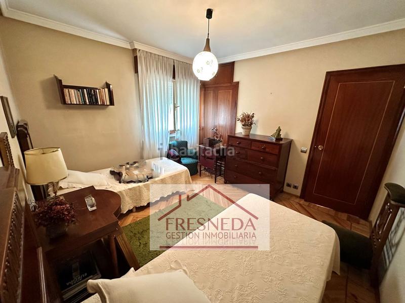 Foto 04e2c8f4-c210-46bf-8d1f-8e1a95695ca1. Piso en Plaza de América Oviedo