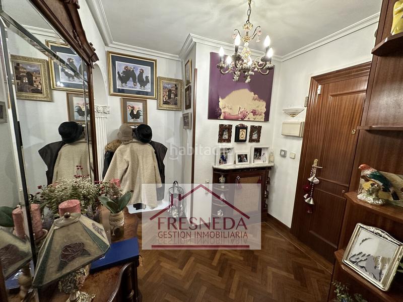 Foto fa10c02b-4ab9-44a4-aad7-d47d892a5de3. Àtic amb aparcament a Olivares Oviedo