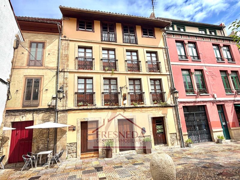 Foto a609c10f-5a28-4a14-9d8b-7f8df3fe0523. Edifici a calle sol 6 a Centro Avilés